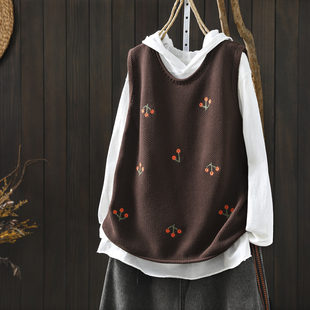 针织马甲宽松慵懒风女新2026早春正流行刺绣复古外搭无袖叠穿背心