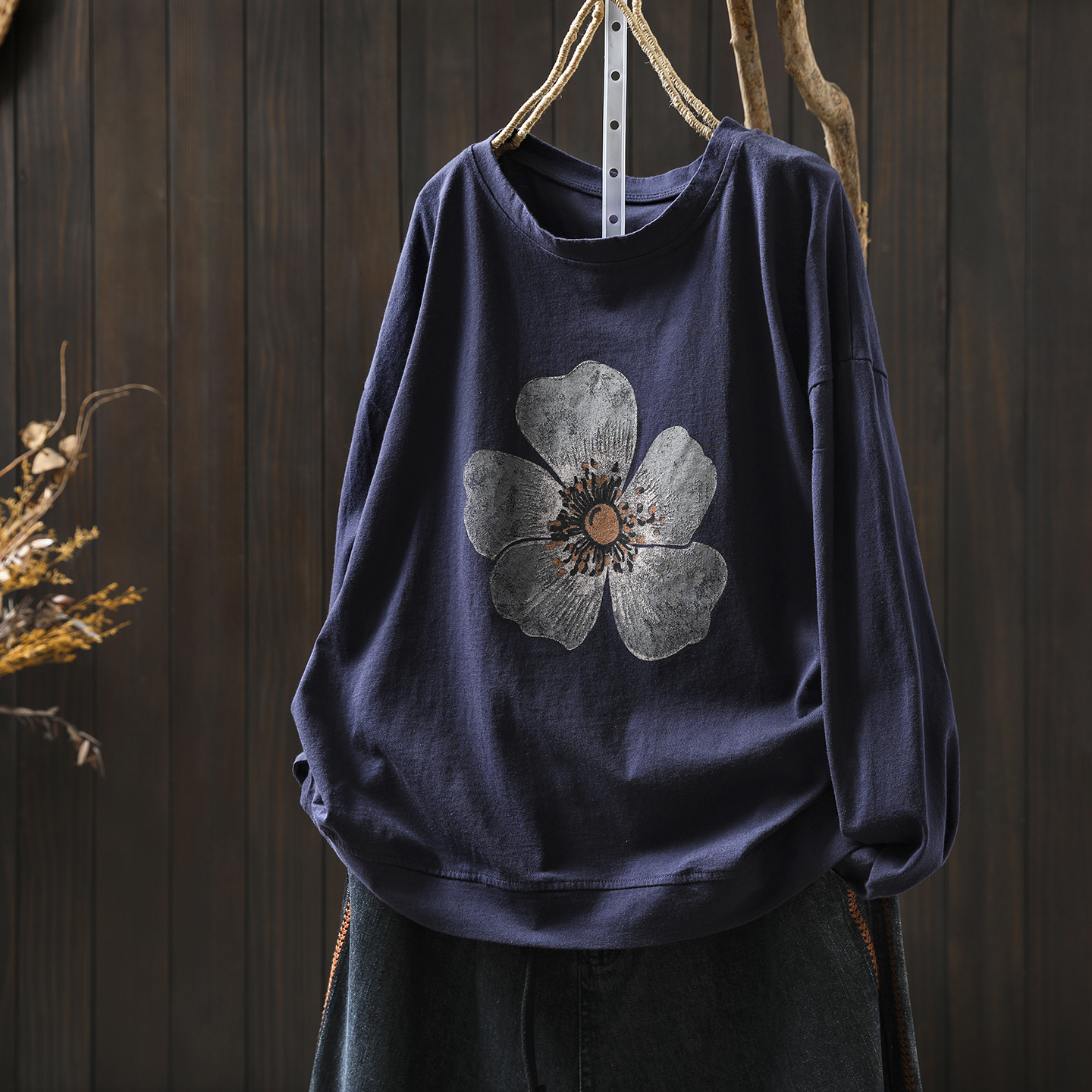 2025新款洋气女装秋季花朵印花独特漂亮减龄宽松打底内搭t恤上衣