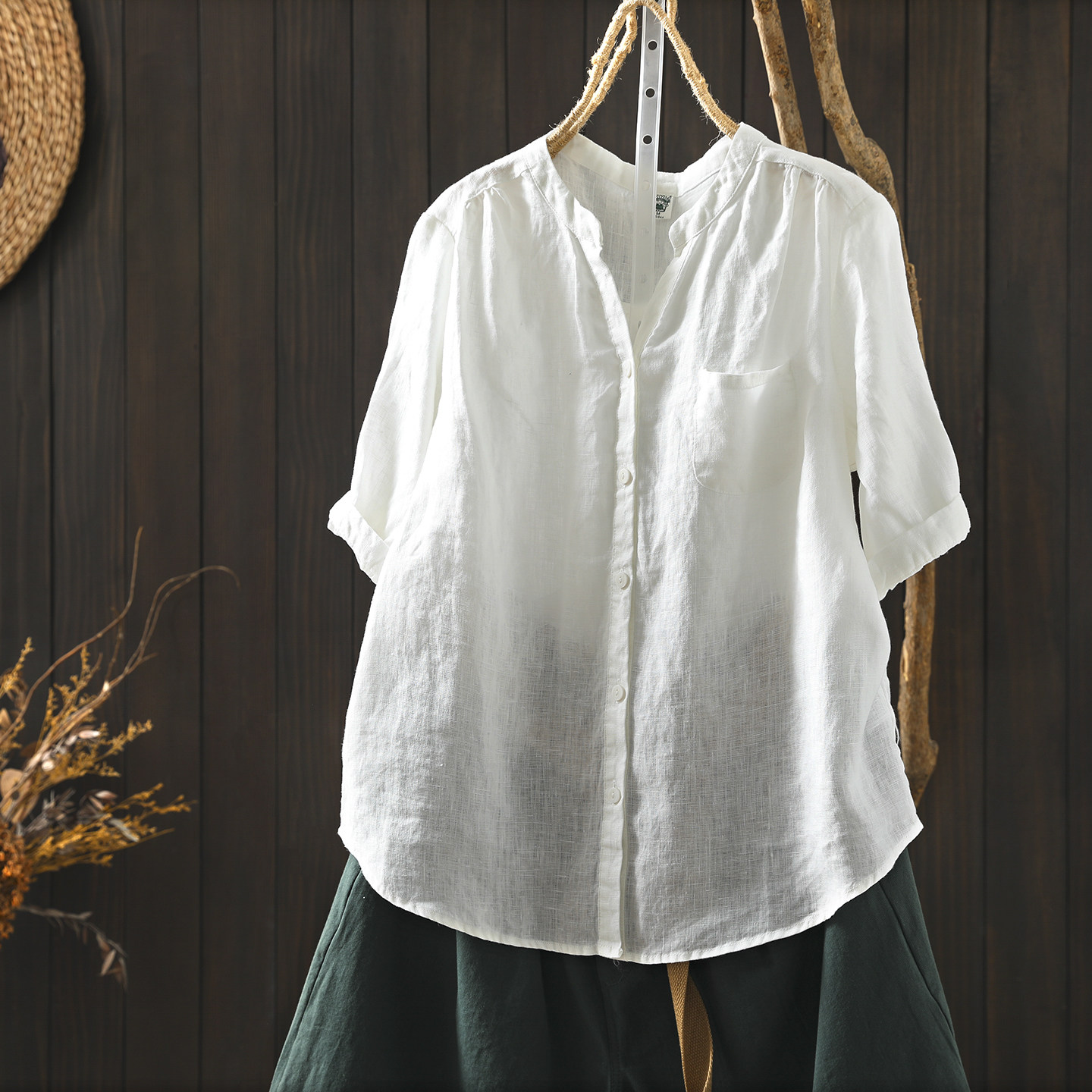 白色衬衫女独特漂亮巨好看亚麻上衣2026夏季流行新款单口袋衬衣
