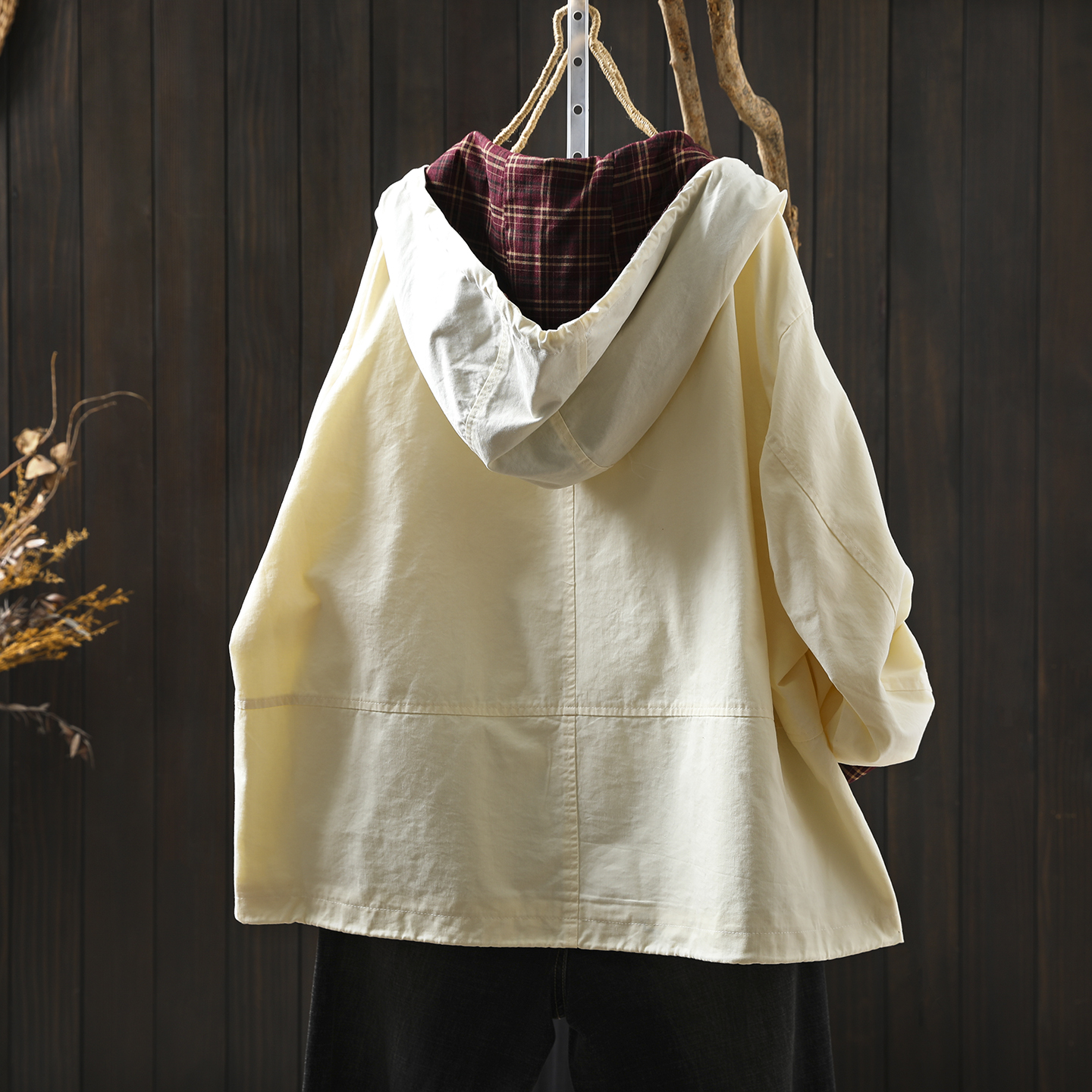 巨好看的早秋外套2025女士新款连帽文艺宽松慵懒风双口袋开衫上衣