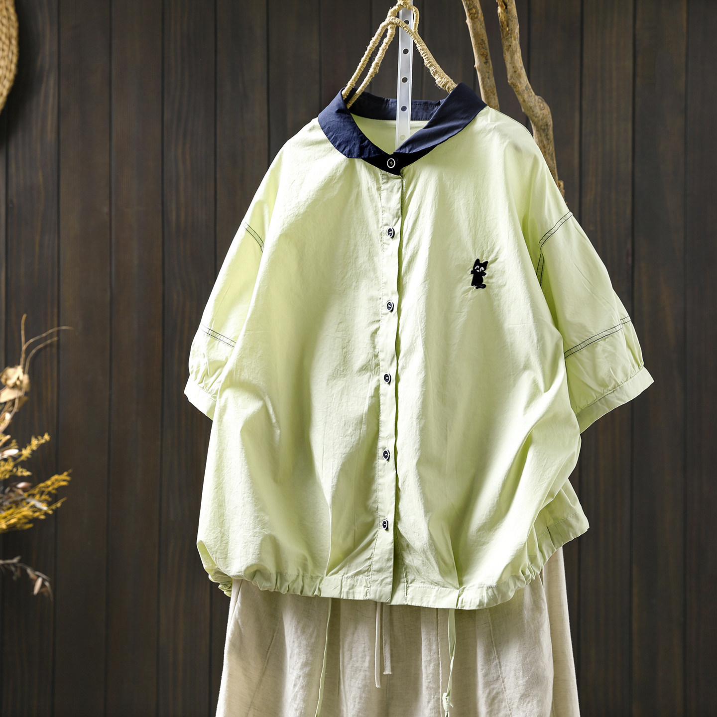 撞色翻领纯棉短袖衬衫女夏外穿2026新宽松休闲刺绣减龄洋气薄外套