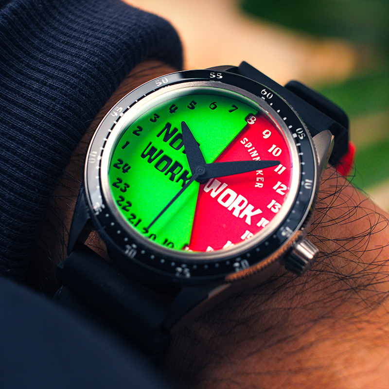 三角帆海绵宝宝联名自动机械表