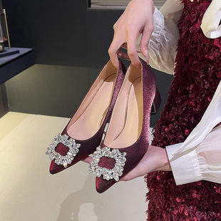 旗袍婚鞋方跟新款中老年粗跟妈妈高端红色高跟鞋婚礼喜婆婆婚宴鞋