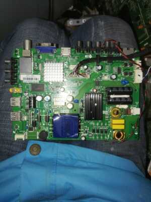 海尔LE32A7500主板 TP.RT2644.P72 配屏TPT315B5-WHBN0.K