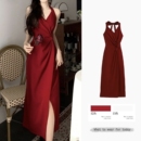 大码 胖mm显瘦收腰气质挂脖吊带连衣裙 早秋港风红色礼服裙子女夏季