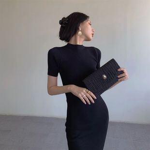 气质修身包臀半高领针织连衣裙中长款复古小黑裙小个子紧身裙女