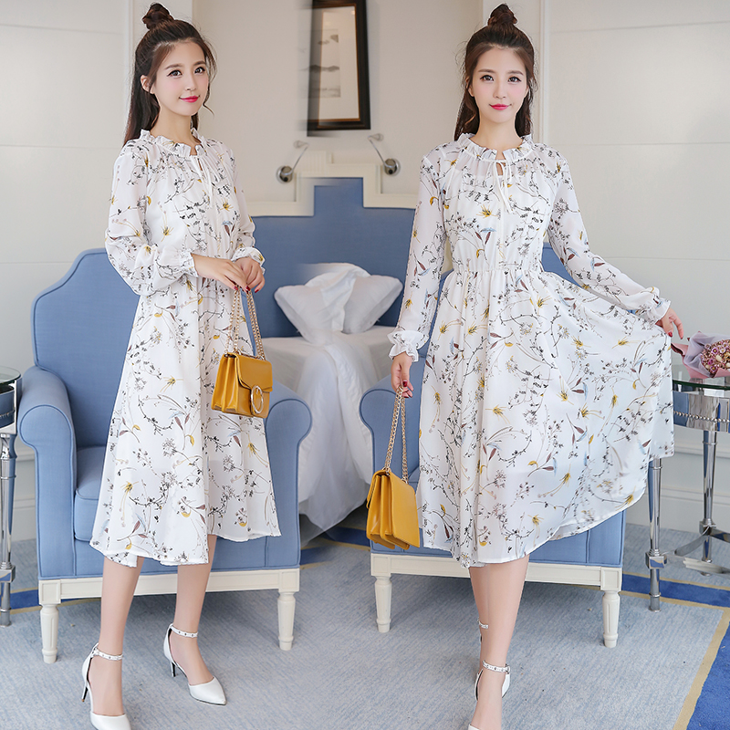 1728实拍2025新款文艺清新印花雪纺裙子木耳边领收腰长袖连衣裙