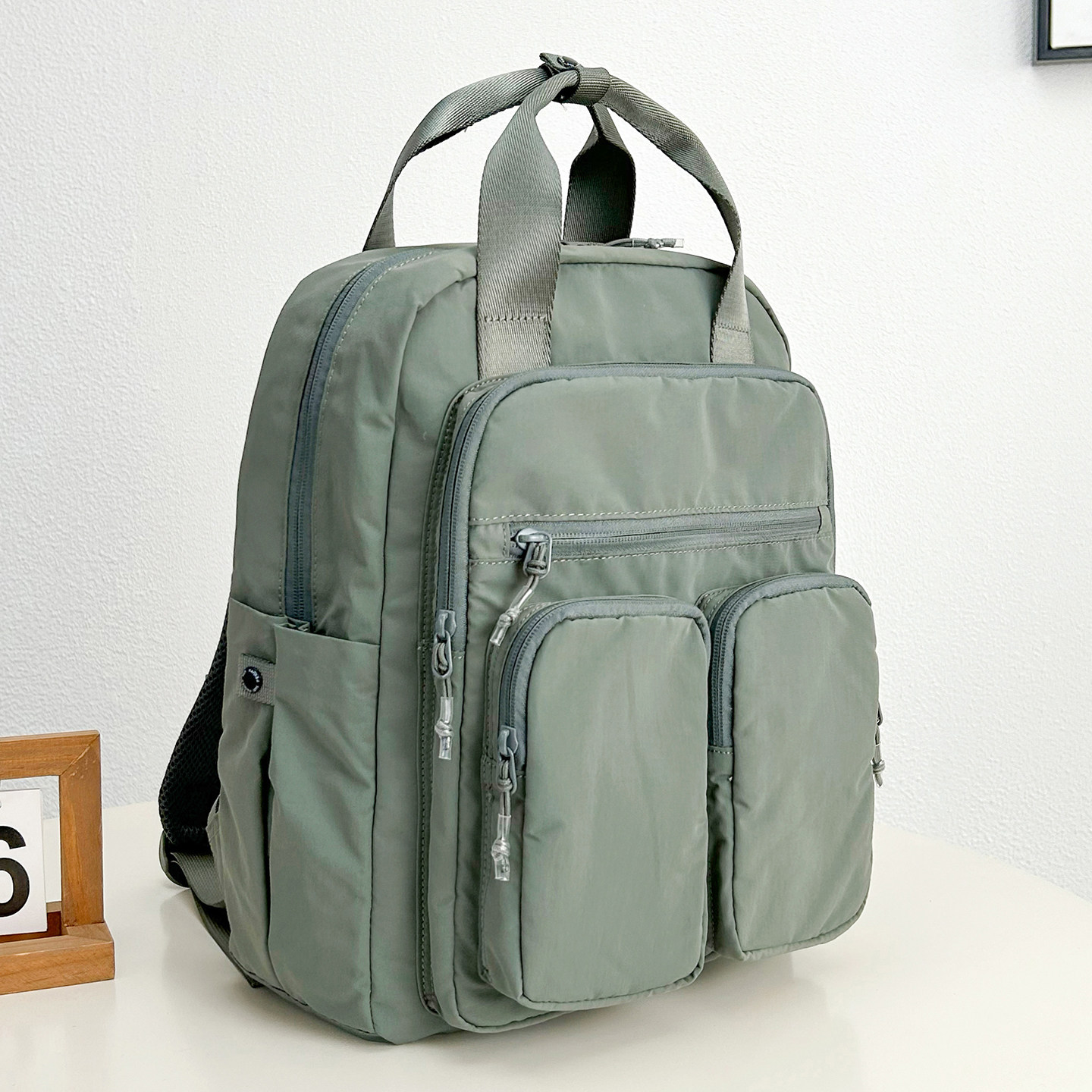 sun双肩包女2026新款超轻便电脑背包上班通勤出差旅行包高级感