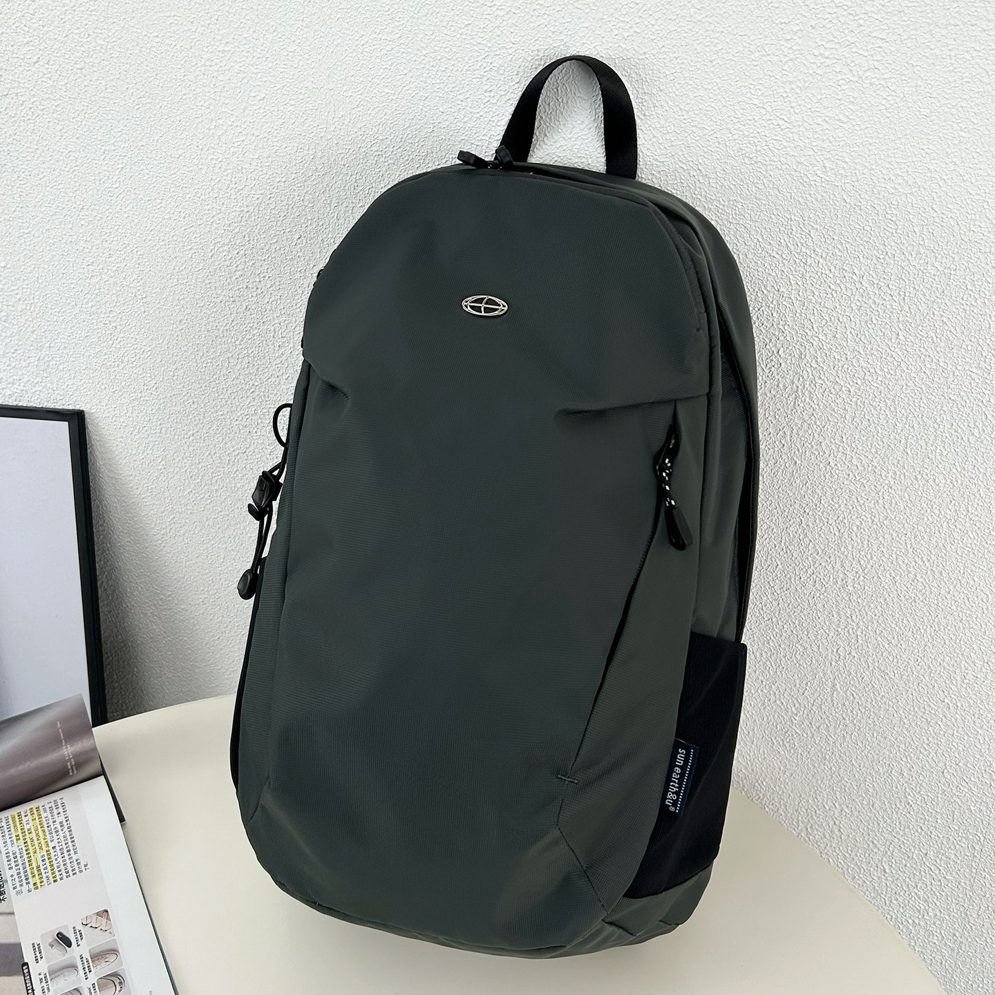 日本专柜2025新款登山包轻量化背包男女轻便大容量徒步户外双肩包