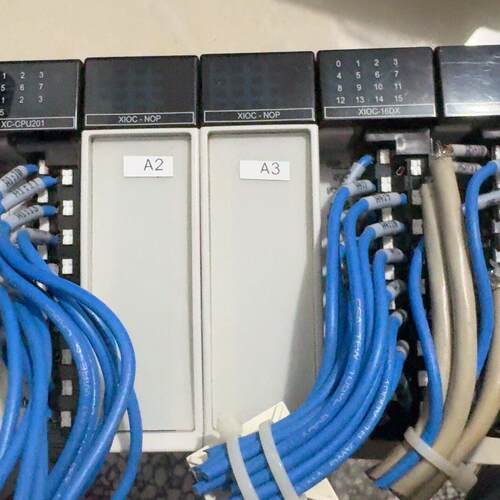 XC-CPU201-EC512K-8DI-6DO XIOC-16DX XICO-2AI-1AO 工控议价维修