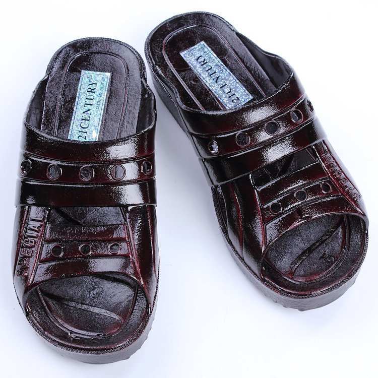 男漆皮復古外穿經典復古純色拖鞋