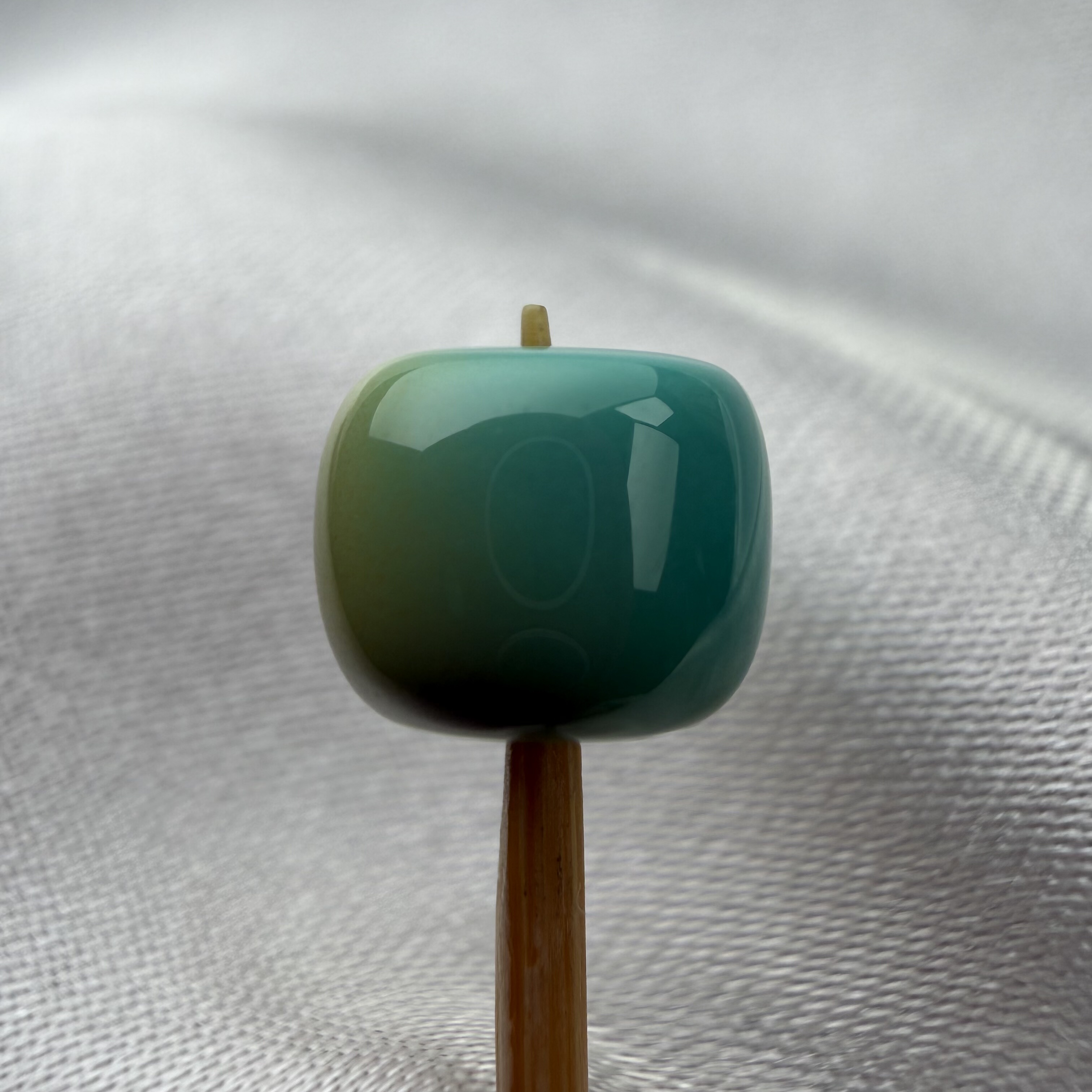 绿松石俏色老型7.7mm高6.4mm湖北原矿瓷釉级墩子顶珠配饰