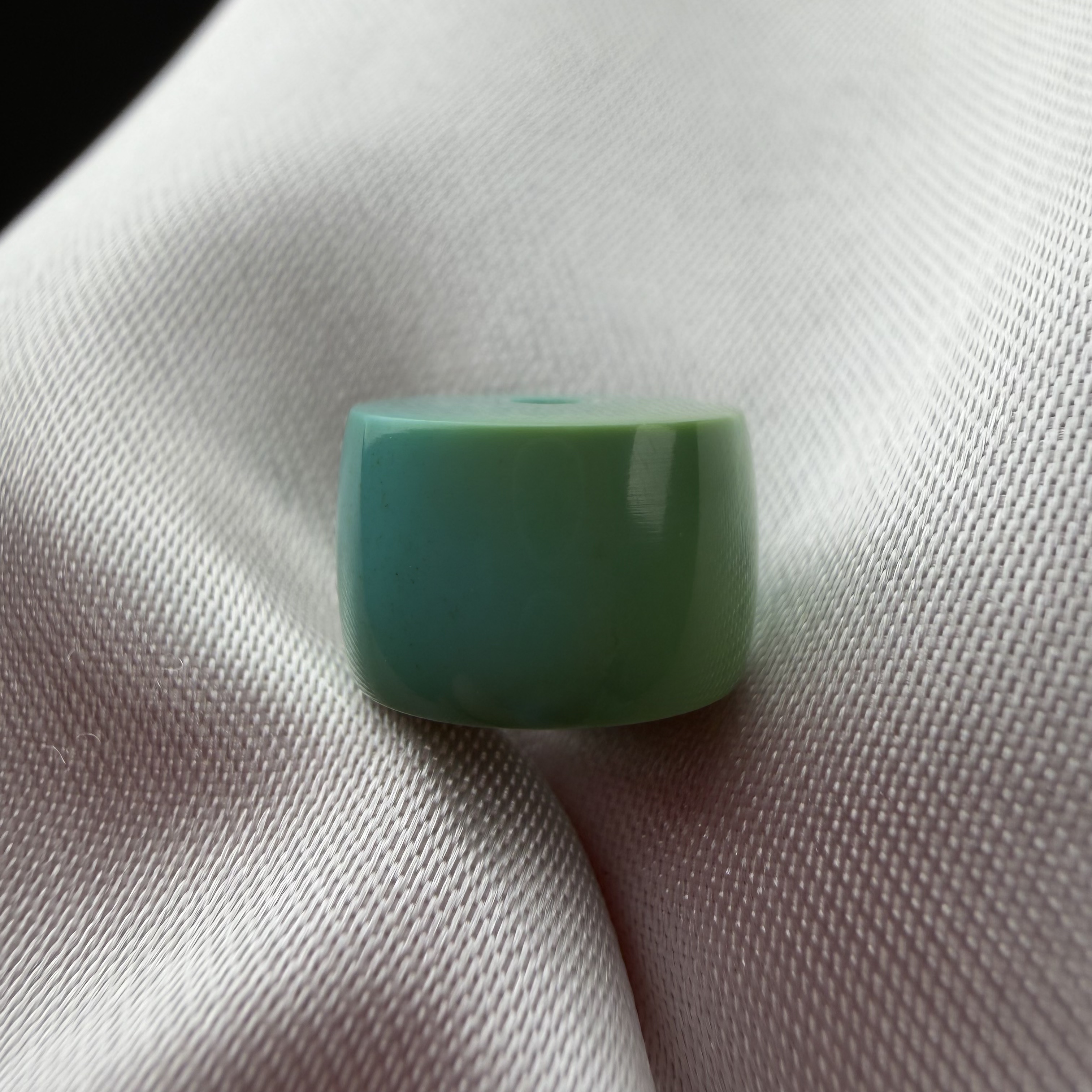 绿松石双色直切10mm高6.8mm湖北原矿瓷釉级特色墩子隔珠配饰