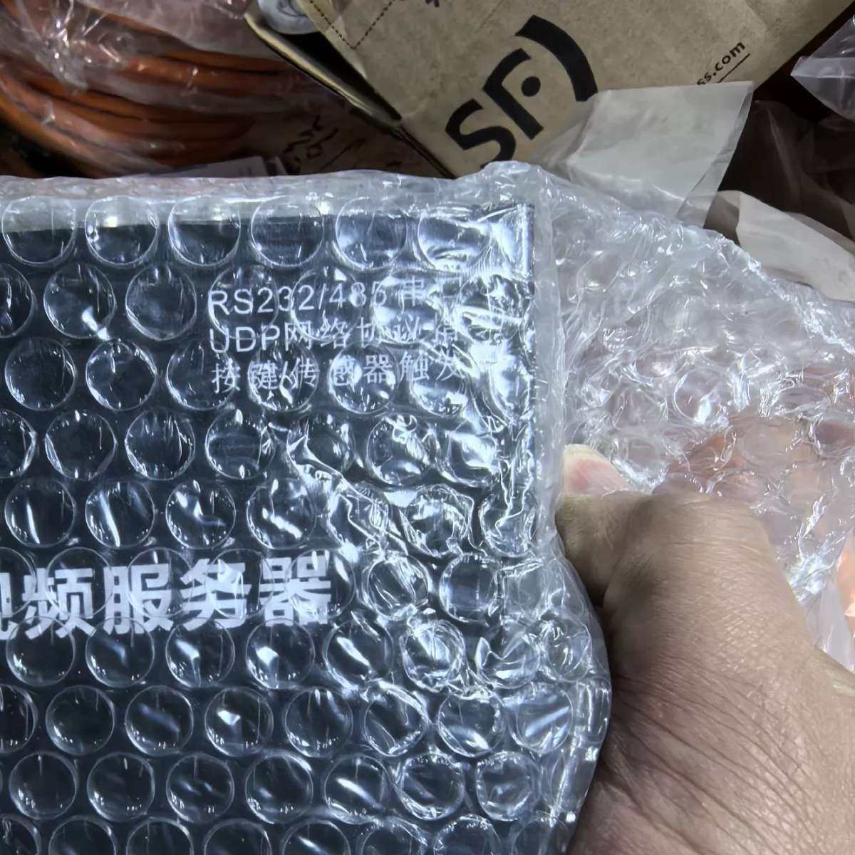 全新，网络集成视频服务器。4个议价,电子元器件市场,其它元器件,淘宝优惠券,粉丝福利购,淘宝优惠卷