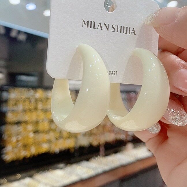 新款高版大月亮c圈耳环(4厘米)