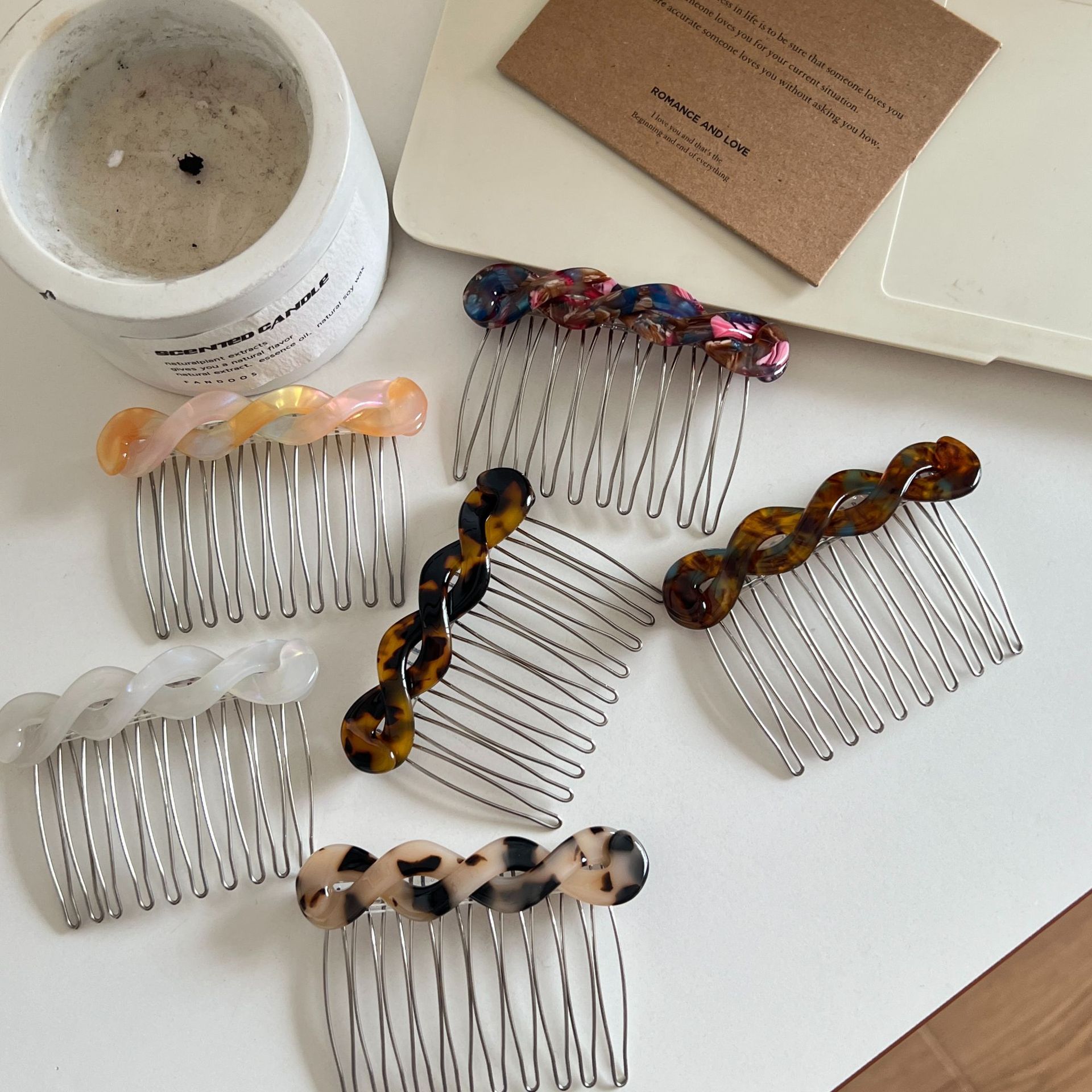 新款简约百搭刘海碎发插梳麻花发梳公主头侧边发钗发夹丸子头装饰