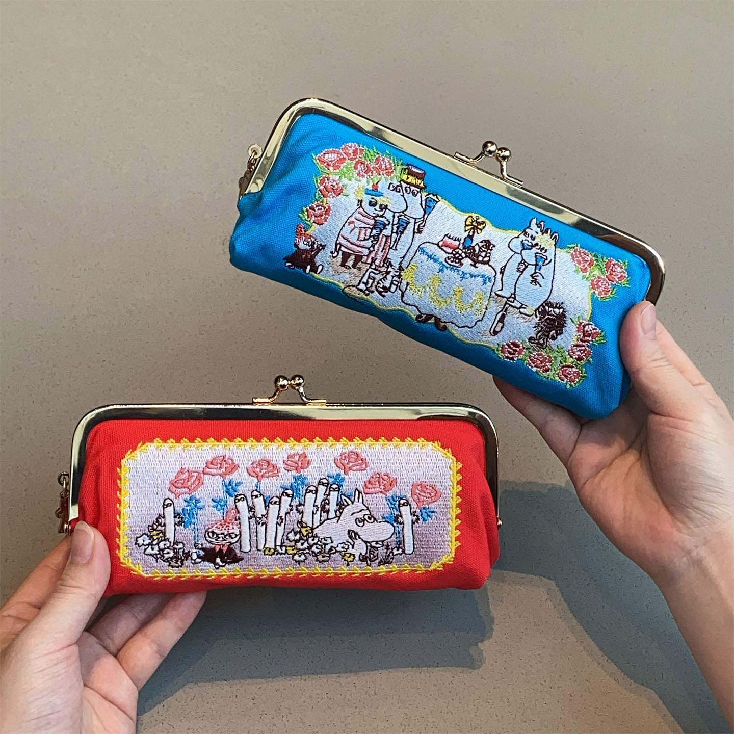 姆明刺绣口金包眼镜收纳手拿包