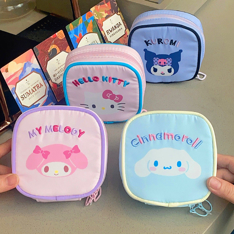 日系卡通可爱猫咪方形刺绣收纳包小号化妆包耳机钥匙零钱包杂物包