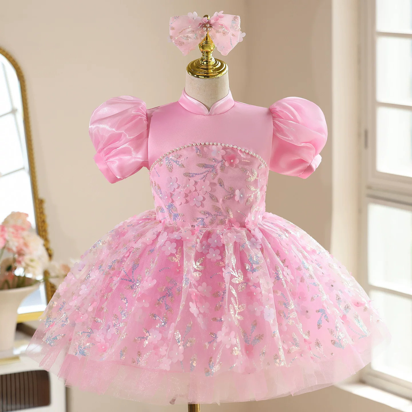 孩子的天空儿童蓬蓬裙演出服幼儿园可爱舞蹈女童亮片纱裙表演服装