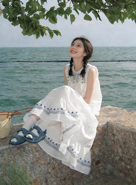 法式度假风重工花朵刺绣套装裙女2026夏季新款洋气白色海边两件套