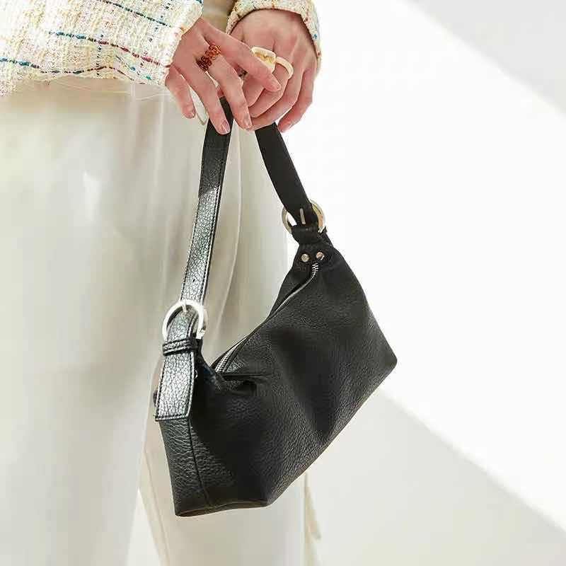 腋下法棍2025百搭单肩手提包斜