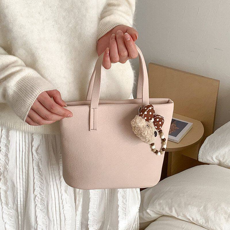 新款女式超火拎包百搭小手提水桶包2026精致斜挎包简约时尚春夏季