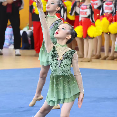 定制啦啦操比赛服装啦啦队服拉拉队服装健美操服装25新款学生女男