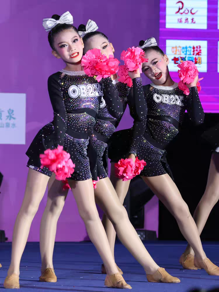 专业定制啦啦队服装团体表演服拉拉队女儿童啦啦操健美操演出服