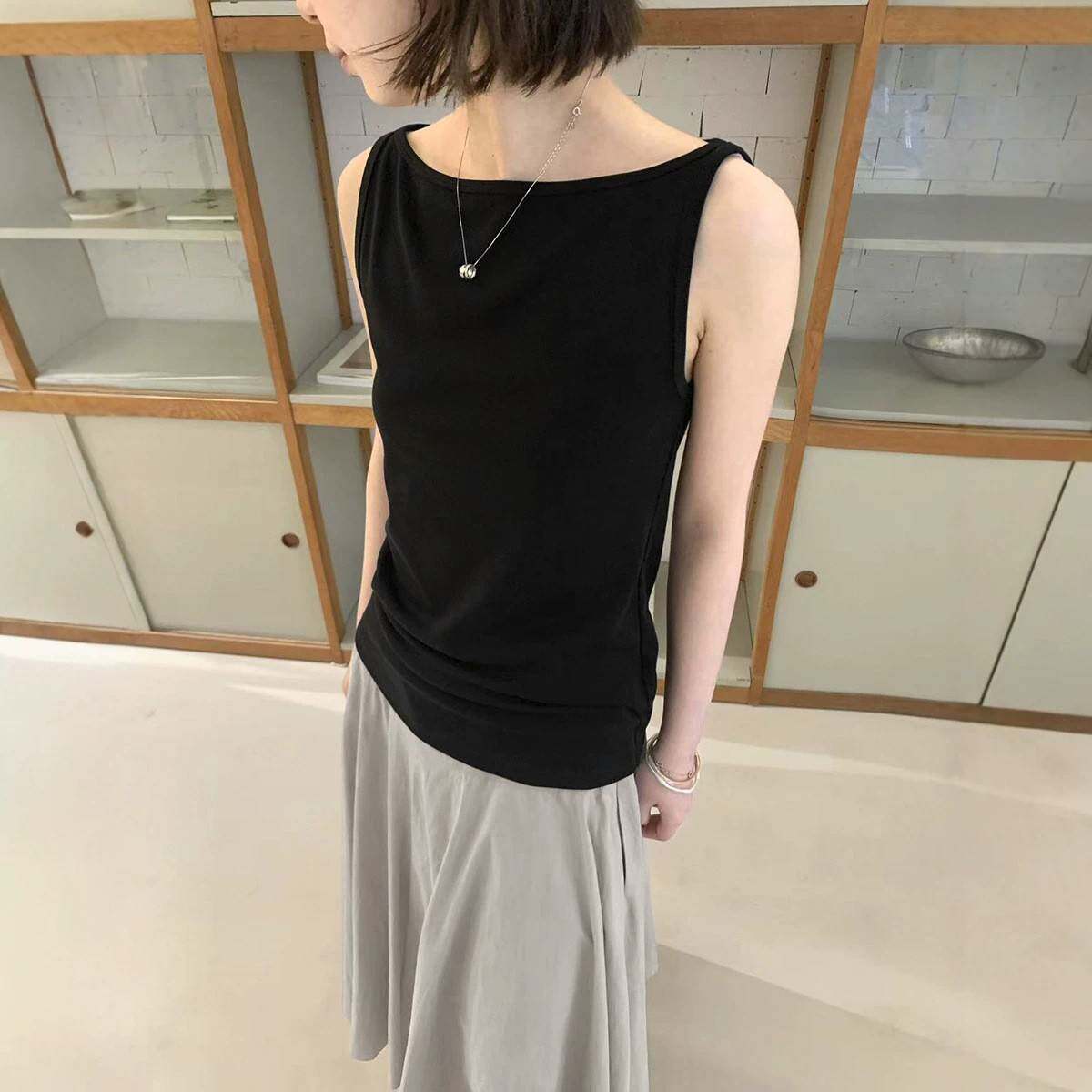 爱与南希十三行2026夏韩系一字领遮副乳天丝透气修身背心女04484