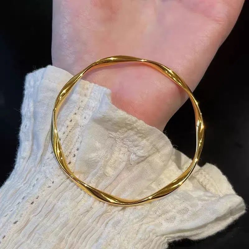 莫比乌斯环手镯女款越南沙金黄金色镯子年轻款轻奢简约细款不掉色