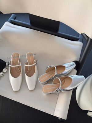 2026年新款法式复古方头粗跟单鞋女一字带玛丽珍鞋百搭通勤半拖鞋