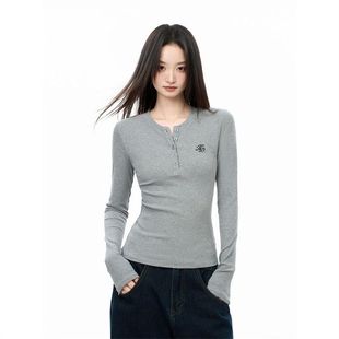 2*2德绒灰色v领加绒修身t恤打底衫女2025秋打底长袖内搭正肩上衣
