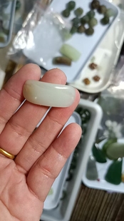 天然新疆和田玉手牌白玉且末料玉石简约素面一生平安牌女款手饰