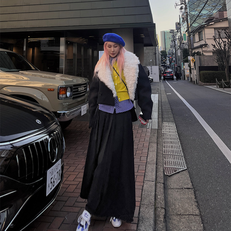 AMALIA SANDRA 复古格纹毛领短款羊呢大衣