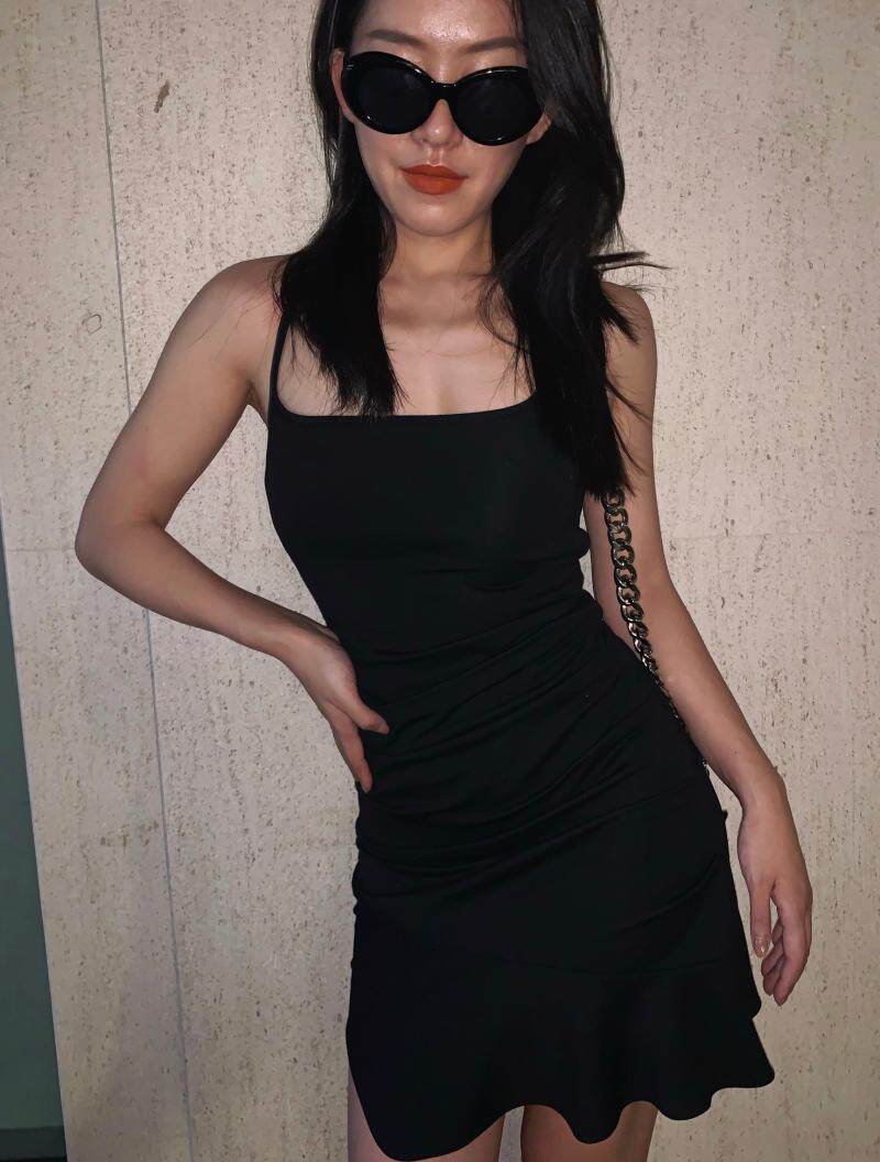 性感气质显瘦紧身包臀吊带连衣裙