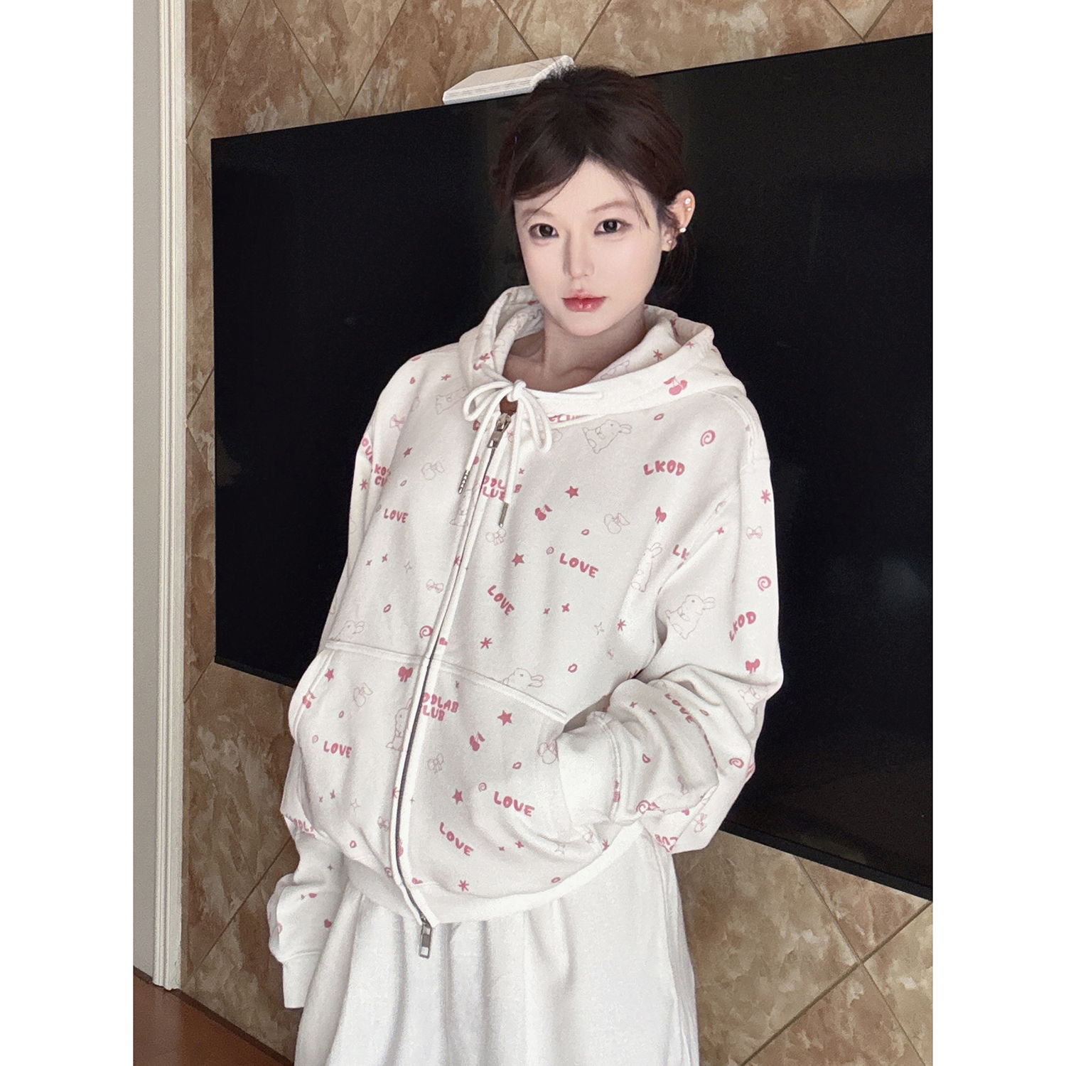 春季新款趣味兔子帽衫