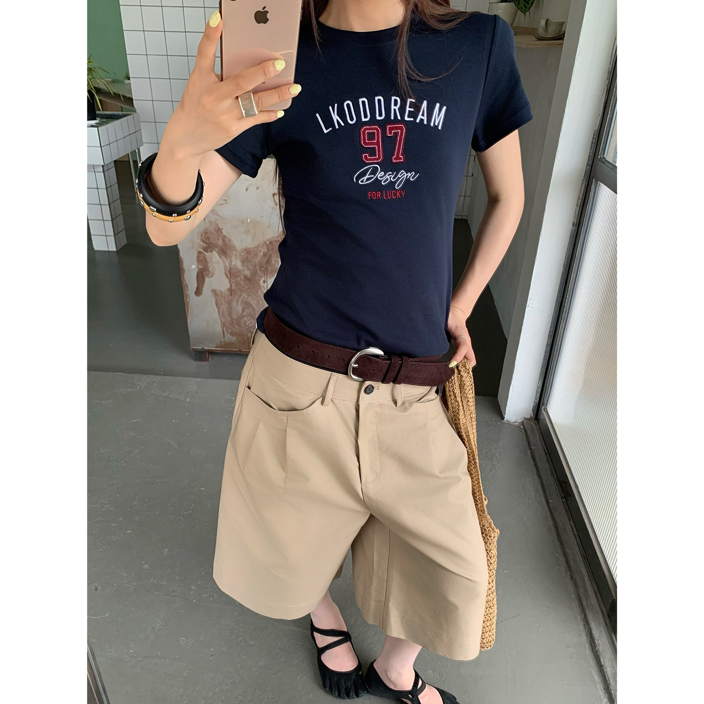 LK STORE LKOD2026夏季新款贴布刺绣字母女短款修身T恤短袖tee