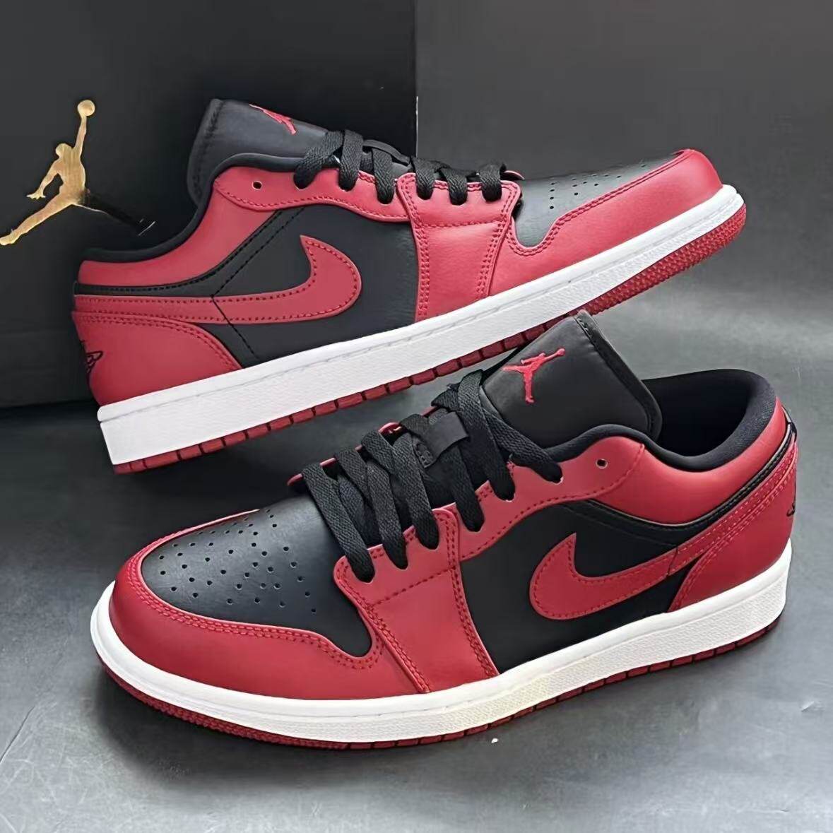 Nike Air Jordan1耐克低帮经典复古休闲板鞋专柜正品新年礼物男女