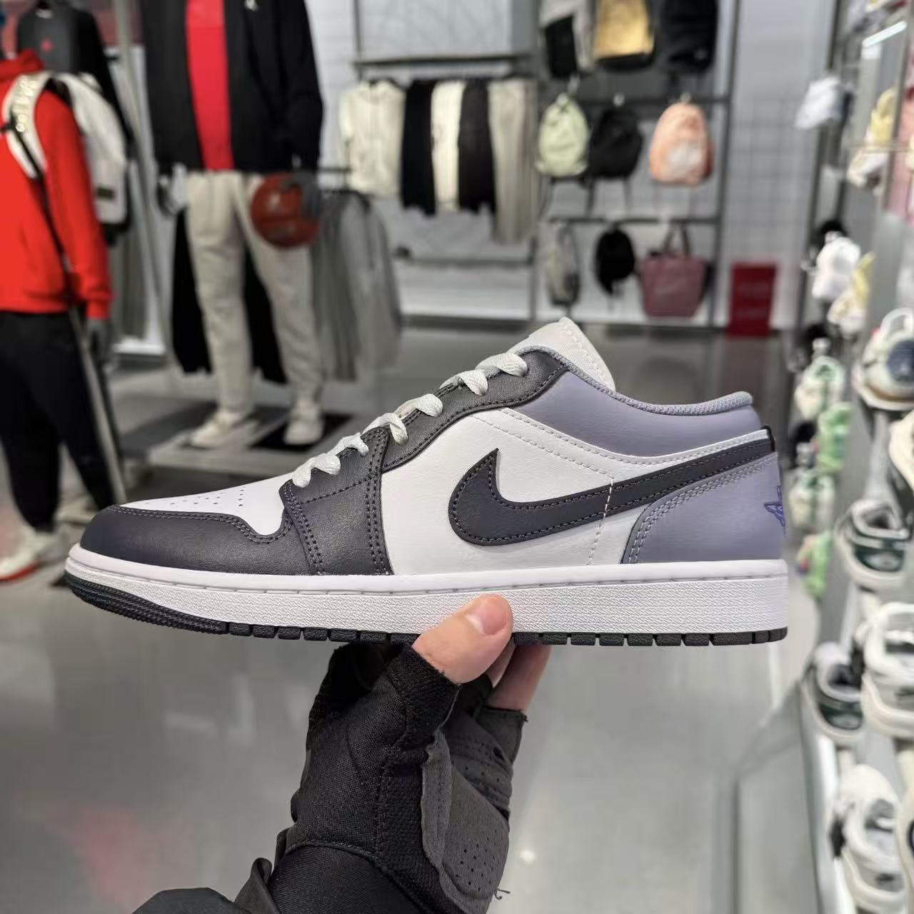 NIKE百搭系带减震耐磨男女板鞋