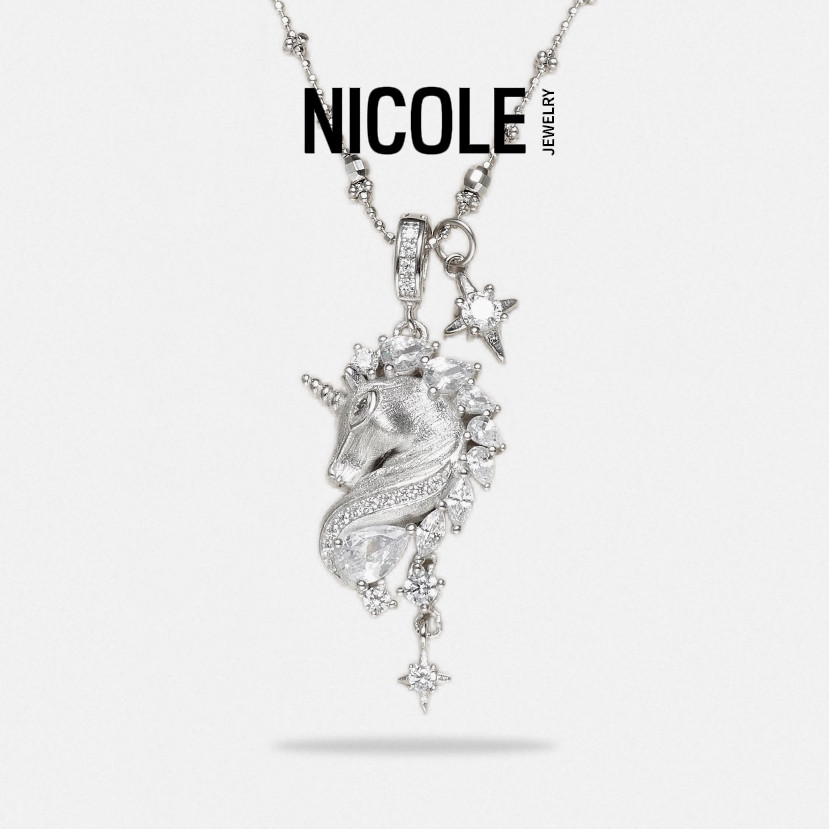 Nicole Jewelry 梦幻木马中古拉丝闪钻芒星马年项链女本命年礼物