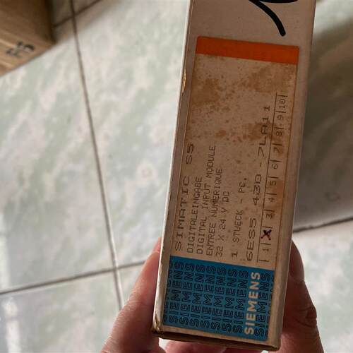 控制器6ES5458-4UA12全新6ES5451-7LA11现货6ES5430-7LA11模块