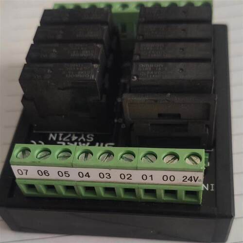 SIPAKE斯帕克SY471N    SY481    8位继电器模组  二手的。拆机的