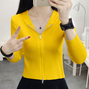早秋针织开衫女2022新款短款毛衣网红连帽修身拉链小外套薄款上衣