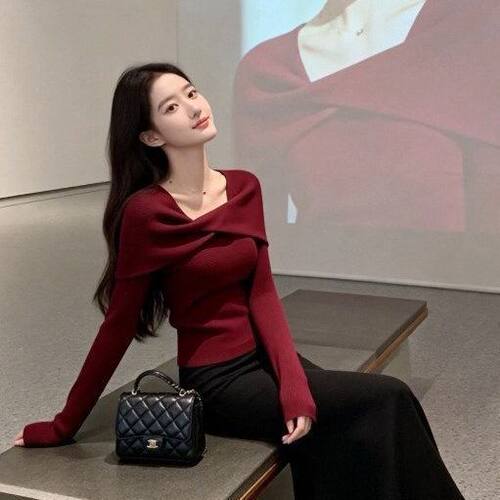 酒红色交叉领针织衫女显瘦百搭秋冬新款贵气气质显瘦修身气质长袖