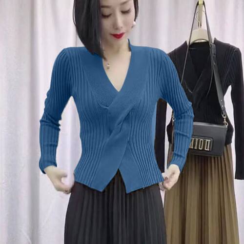 大码V领显瘦百搭女款打底针织衫