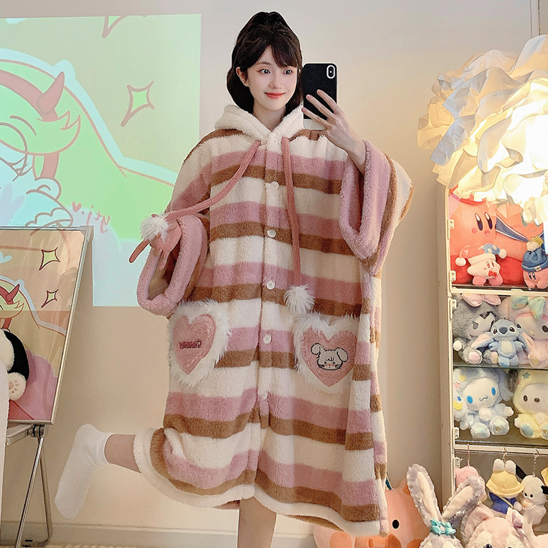 珊瑚绒睡袍女秋冬季加厚绒加大码