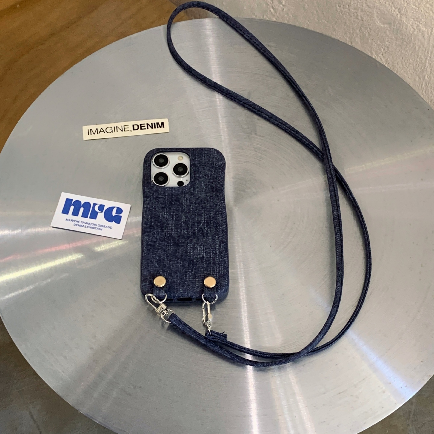 牛仔斜挎绳苹果iPhone17手机壳