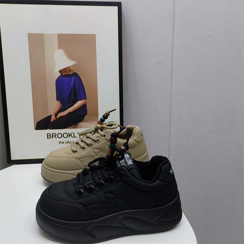 百搭学生运动休闲女鞋面包鞋加绒