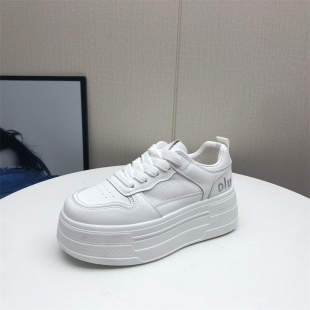 厚底小白鞋 小个子单鞋 2026春款 增高百搭休闲运动板鞋 女松糕鞋 韩版
