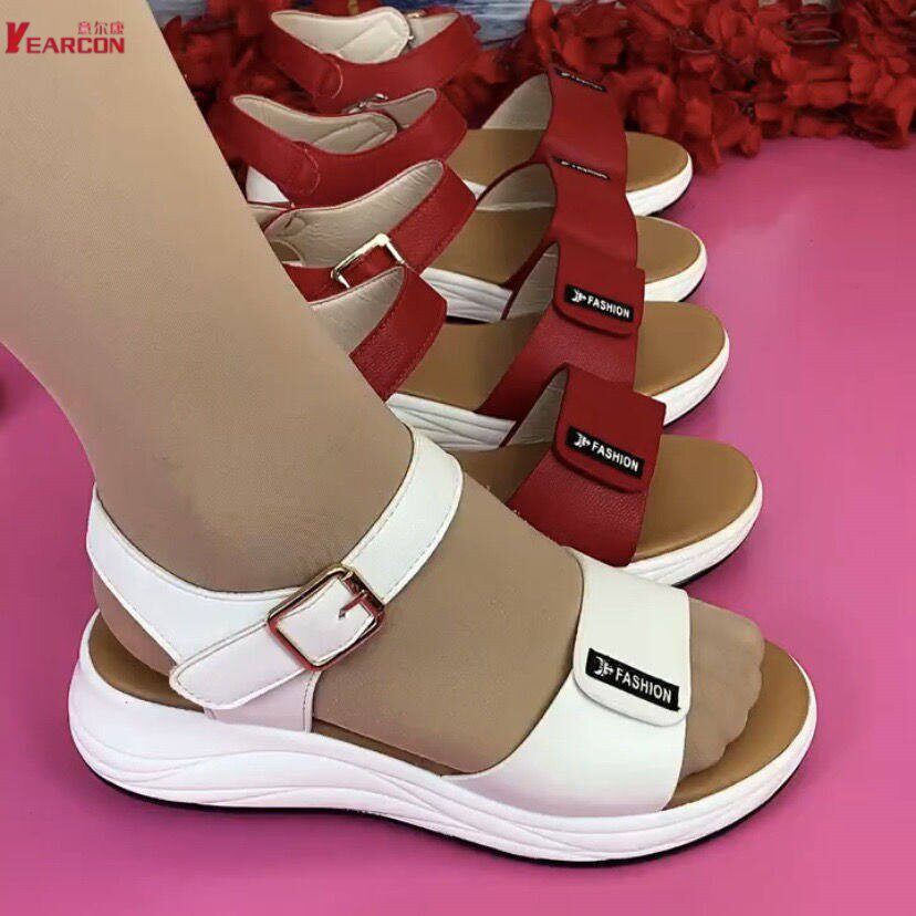 意尔康真皮女凉鞋2026新款妈妈鞋防滑软底中老年平底舒适百搭凉鞋